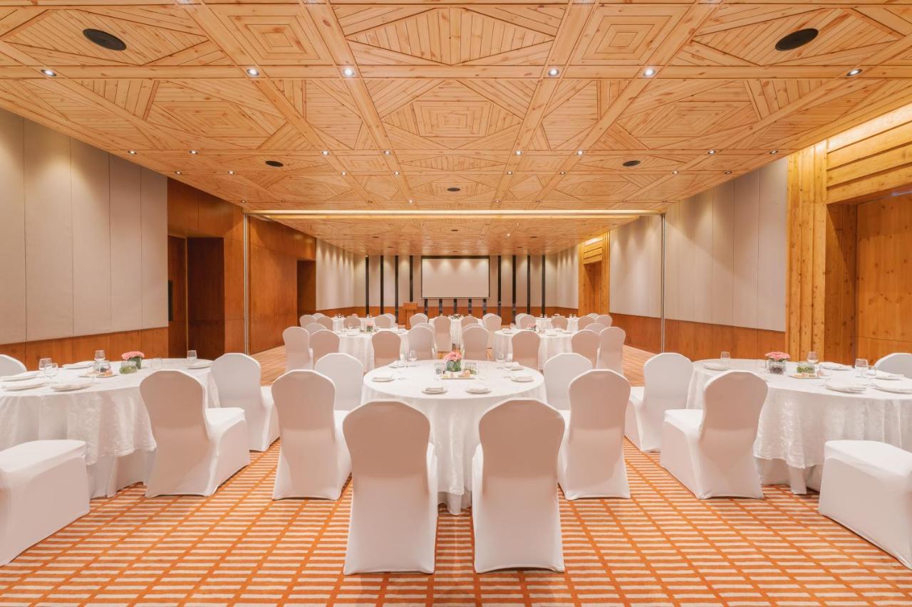 Taj Theog Resort & Spa 西姆拉 外观 照片