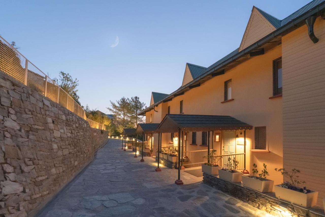Taj Theog Resort & Spa 西姆拉 外观 照片