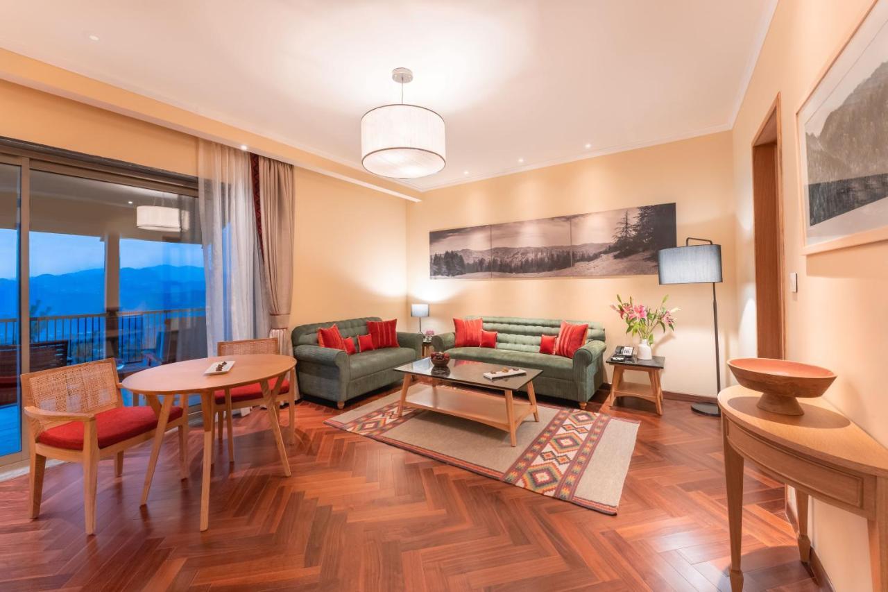 Taj Theog Resort & Spa 西姆拉 外观 照片