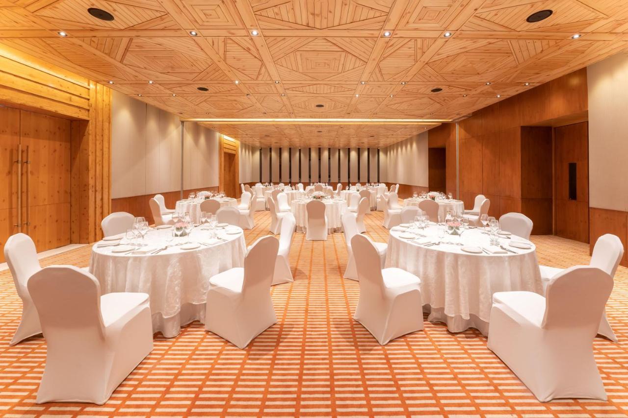 Taj Theog Resort & Spa 西姆拉 外观 照片