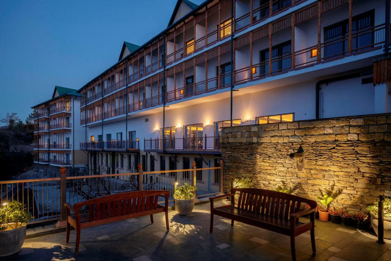 Taj Theog Resort & Spa 西姆拉 外观 照片